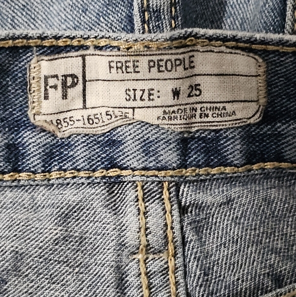 Free people | High-Waisted Medium Wash Jean Shorts with Distressing and Lace Hem - Picture 7 of 8